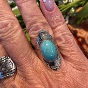 VINTAGE ‼️ NAVAJO LARIMAR STONE RING!🌼